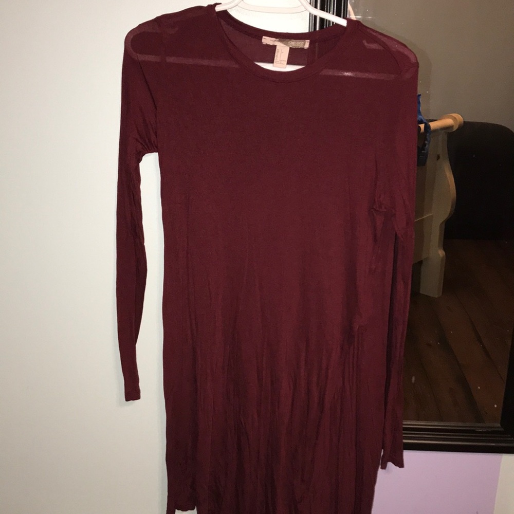 Long sleeve red tunic with side slits